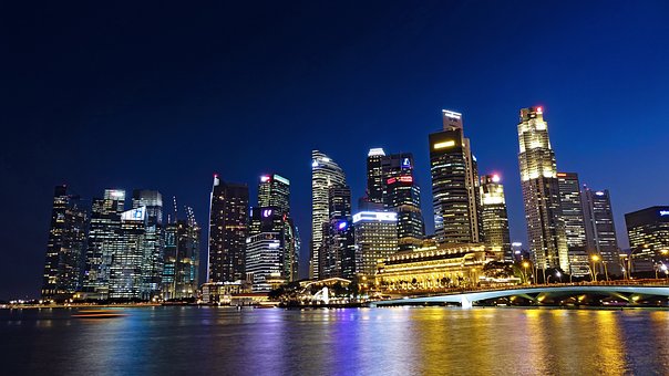 东风新加坡保龄球馆招聘前台接待